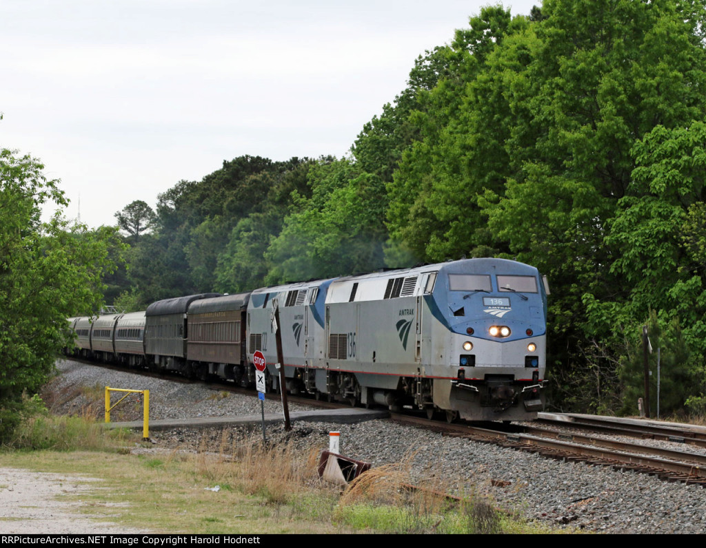 AMTK 136 & 122 lead train P092-28 northbound